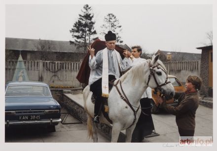 NIEDENTHAL Chris | Ksiądz na koniu, 1985 r.