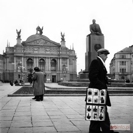 PRAŻUCH Wiesław | Lwów. Gmach Opery i pomnik W.I. Lenina, 1956/1957