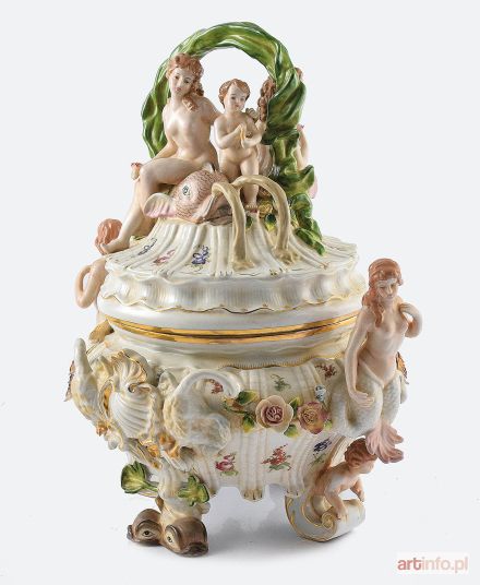 Waza z pokrywą, z dekoracją o symbolice wody