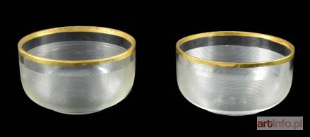 Zestaw dziesięciu miseczek na lody oraz sałatkę owocową