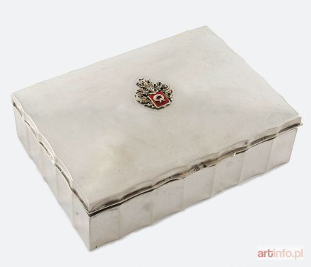 Pudełko z herbem Nałęcz